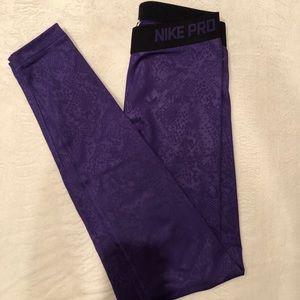 NikePro, Leggings